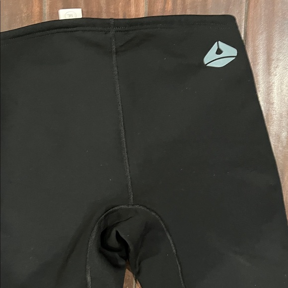 LavaCore Black divers Thermal Leggings - Picture 6 of 9